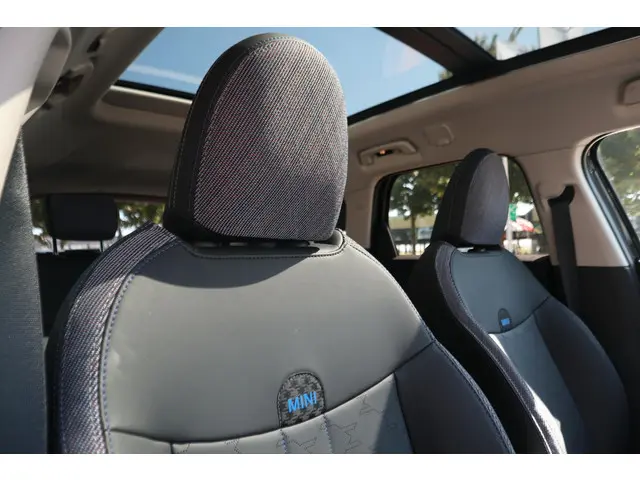 MINI Countryman C 2025 Benzine 15