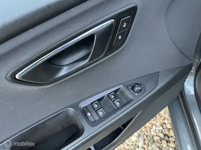 SEAT Leon 1.2 TSI Style,Automaat,nette auto 2014 Benzine 25
