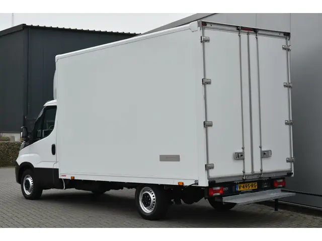 Iveco Daily hi-matic 35C14 2.3 410 2018 Diesel 3