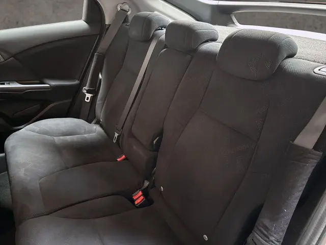 Honda Civic 1.4 Sport 2013 Benzine 12