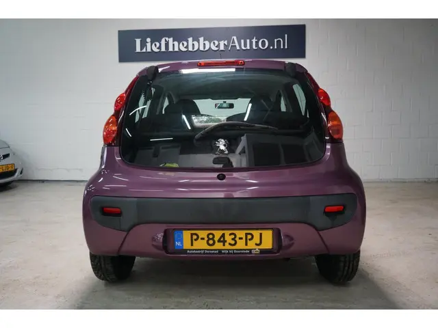 Peugeot 107 1.0 Urban Light / Airco / Elek.Pakket / 2013 Benzine 5