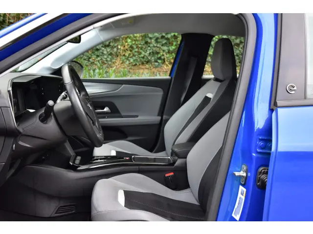 Opel Mokka-e Elegance 50-kWh 11kw bl. 2021 Elektrisch 7