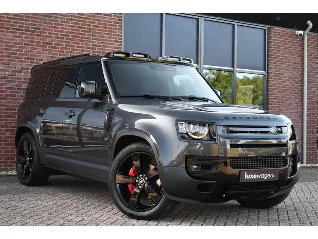 Land Rover Defender 110 D300 SE 2021 Diesel 19