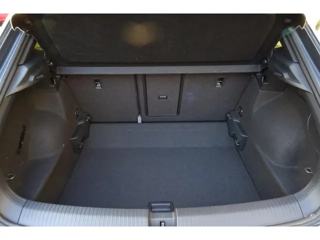 Volkswagen T-Roc 1.5 TSI Sport DSG Beats 2019 Benzine 7