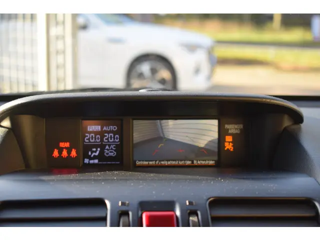 Subaru Forester 2.0 Luxury - AWD - Trekhaak 2015 Benzine 15