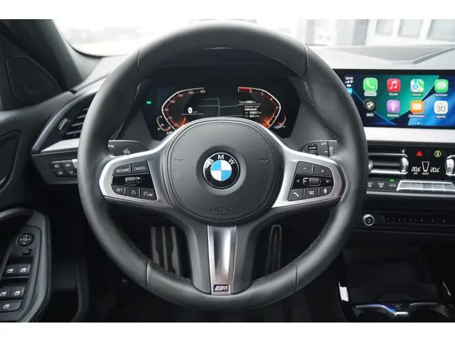 BMW 1 Serie 118i 2020 Benzine 17