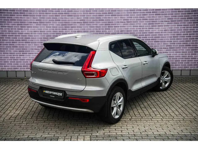 Volvo XC40 2.0 B4 Core 2023 Benzine 15