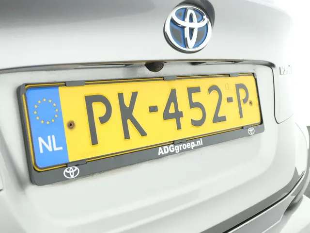 Toyota C-HR 1.8 Hybrid Executive 2017 Hybride Benzine 41