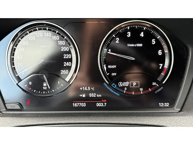 BMW 1 Serie 118i Executive 2018 Benzine 25