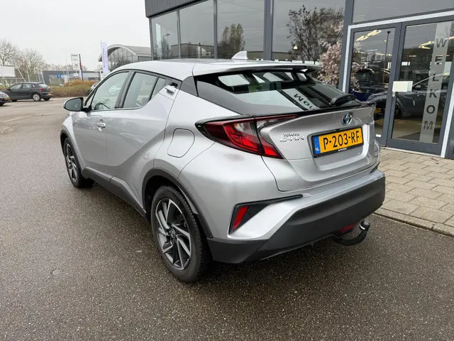 Toyota C-HR 1.8 Hybrid Dynamic 2022 Hybride Benzine 9
