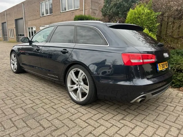 Audi A6 Avant 2.8 FSI quattro S-Line 2012 Benzine 5