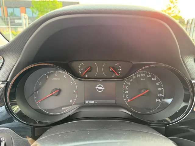 Opel Corsa 1.2 Edition 2023 Benzine 17