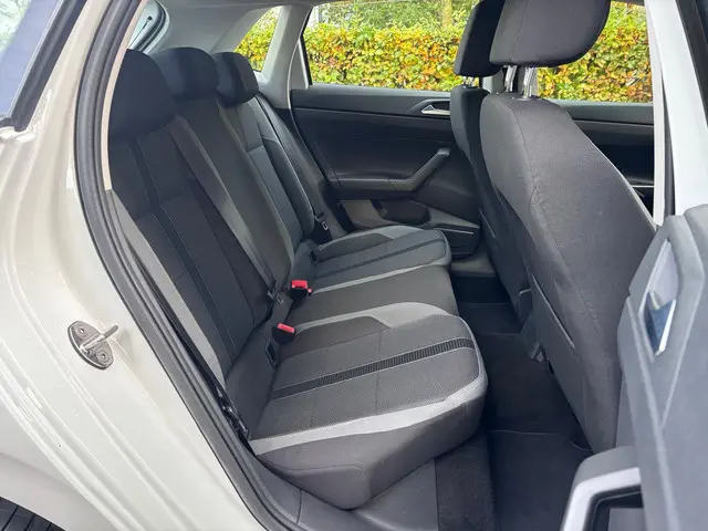 Volkswagen Polo 1.0 TSI Highline R-line 2018 Benzine 17