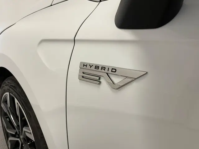 Mitsubishi Colt 1.6 HEV Intense+ 2025 Hybride Benzine 31