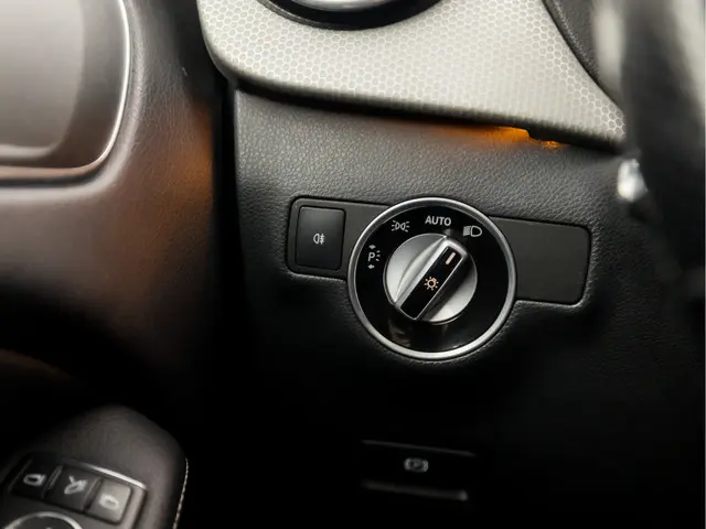 Mercedes-Benz B-Klasse 200 AMG Sport 2013 Benzine 27