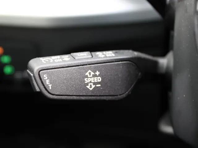 Audi Q2 35 TFSI Edition one 2025 Benzine 25