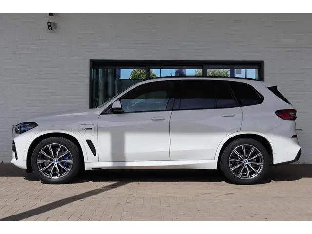 BMW X5 xDrive45e High Executive 2022 Hybride Benzine 5