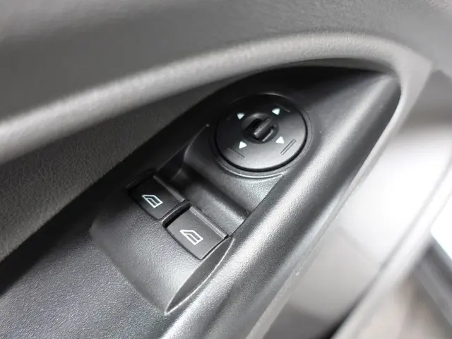 Ford Transit Connect 1.5 EcoBlue Aut. L2 Trend 2024 Diesel 9