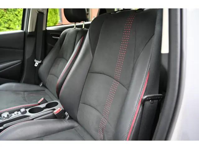 Mazda 2 SkyActiv-G 90 automaat Homura Aka 2024 Benzine 19