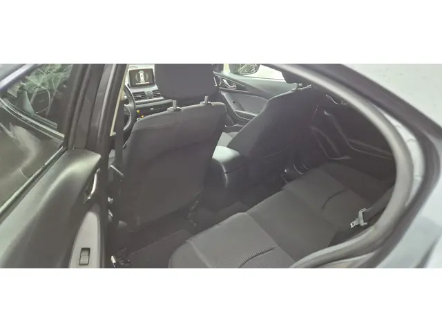 Mazda 3 2.0 TS 2015 Benzine 10