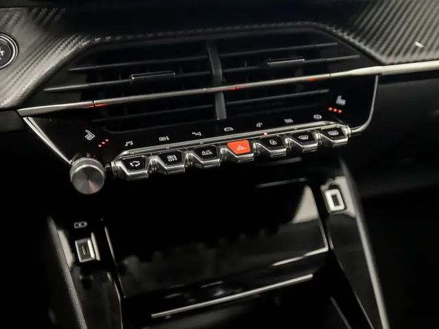 Peugeot 2008 1.2 PureTech Allure Sport 2022 Benzine 9