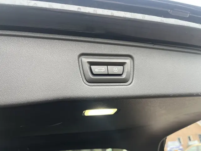 BMW 5 Serie Touring 530e xDrive 2024 Hybride Benzine 24