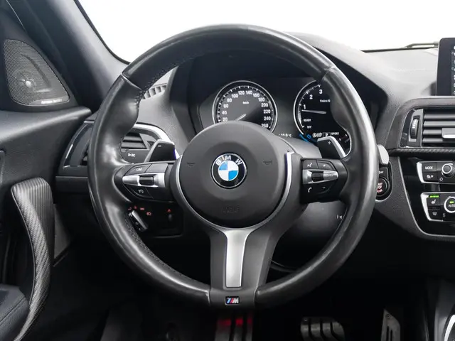 BMW 1 Serie M140i 2020 Benzine 10