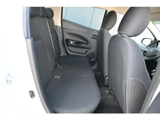 Mitsubishi Space Star 1.0 Bright 2015 Benzine 23