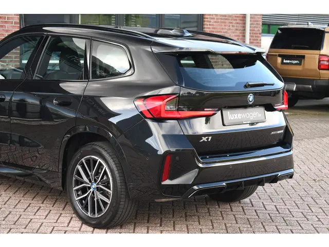 BMW X1 xDrive25e M-Sport 2024 Hybride Benzine 38