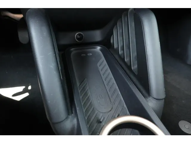 MINI 3-Deurs Cooper E 2024 Elektrisch 19