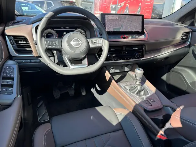 Nissan QASHQAI MHEV 140 MT Tekna 2025 Benzine 6