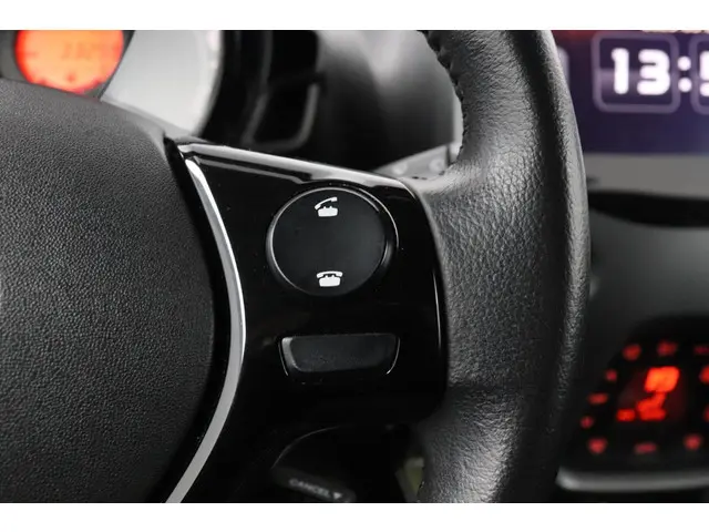 Toyota Aygo 1.0 VVT-i x-joy 2022 Benzine 23