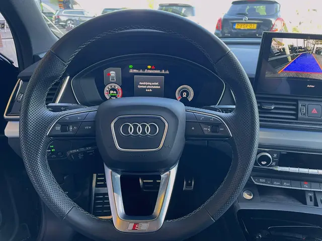 Audi Q5 40 TFSI S edition 2023 Hybride Benzine 18