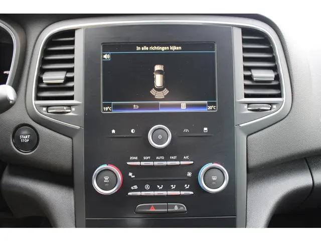 Renault Mégane TCe 100 Intens 2018 Benzine 26