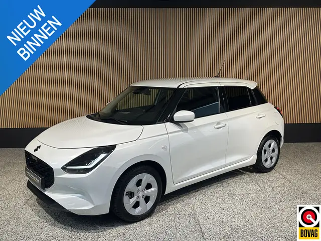Suzuki Swift 1.2 Select Smart Hybrid 2025 Benzine