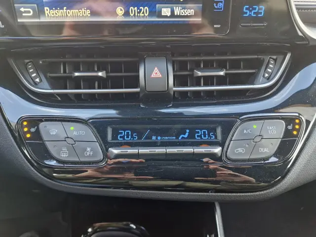 Toyota C-HR veel opties limited edition 2016 Benzine 27