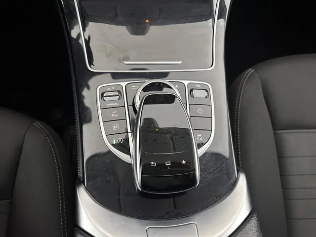 Mercedes-Benz GLC 220 d 4MATIC Ambition 2016 Diesel 16