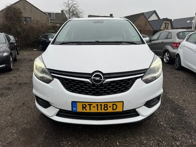 Opel Zafira 1.4 Turbo Business Executive 7p. 2018 Benzine 9
