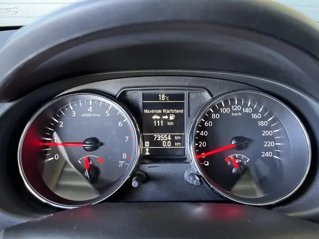 Nissan QASHQAI 1.6 360 2013 Benzine 11