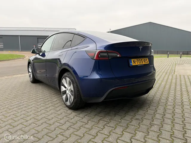 Tesla Model Y Long Range AWD 75 kWh 2021 Elektrisch 5