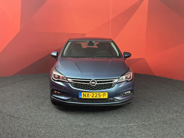 Opel Astra 1.4 Online Edition 2017 Benzine 10