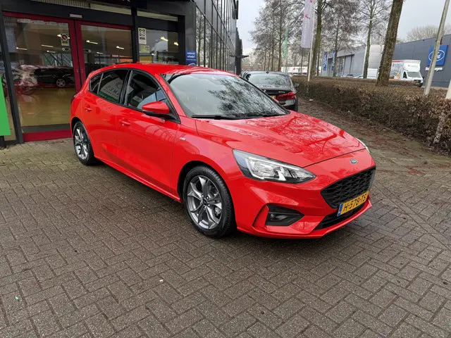 Ford Focus 1.0 EcoBoost ST Line Business 2020 Benzine 6