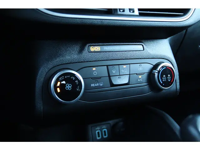 Ford Focus WAGON 1.0 ECOBOOST 2021 Benzine 19