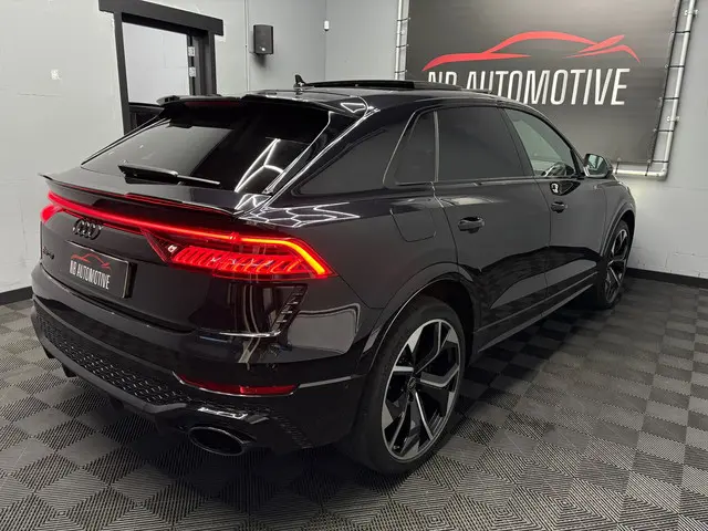 Audi RSQ8 2