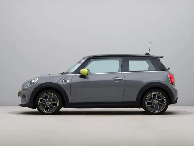 MINI Electric 3-deurs Essential 2021 Elektrisch 12