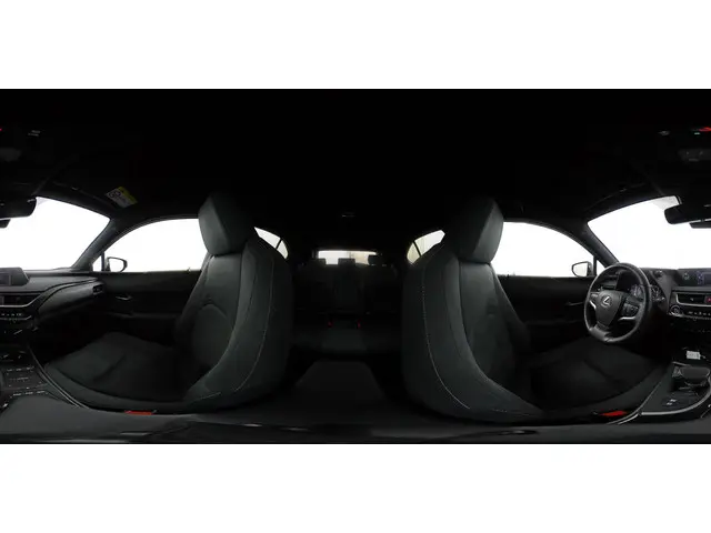 Lexus UX 250h Preference Line 2021 Hybride Benzine 44