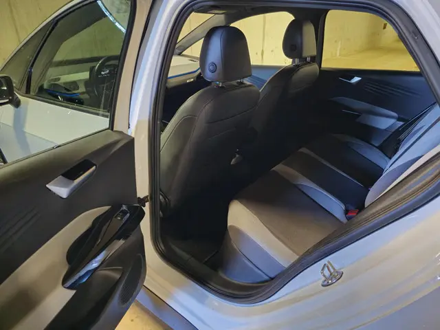 Volkswagen ID.3 First Edition 58 kWh 2021 Elektrisch 17