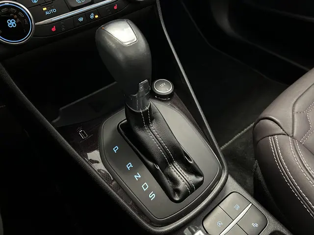 Ford Fiesta 1.0 EcoBoost Vignale 2018 Benzine 26