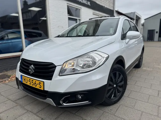 Suzuki S-Cross SX4 1.6 Exclusive *Pano*NW-APK* 2015 Benzine
