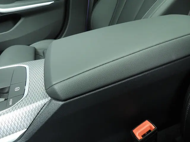 BMW 3 Serie Touring 330e 2025 Hybride Benzine 51